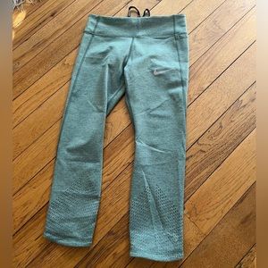 Nike Dri-Fit Running leggings BNWT medium.